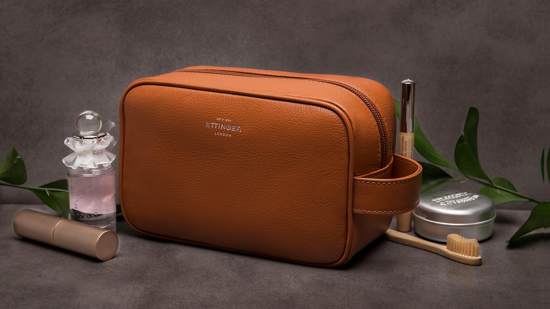 Handmade Leather Women's Washbags & Pouches | Ettinger